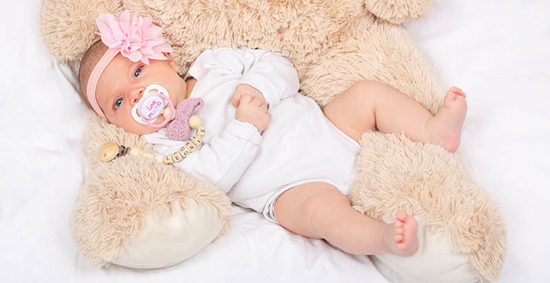 Natürliche Babyfotografie in Graz – Authentische Bilder von Neugeborenen