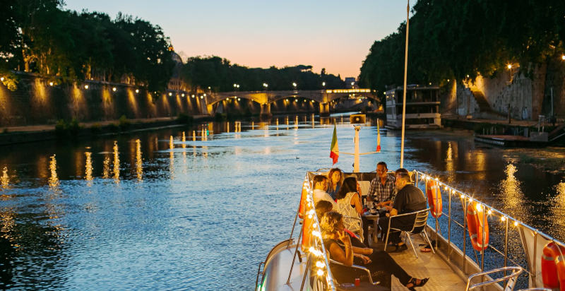 Boat Jazz Rom mit romantischem Dinner auf dem Tiber