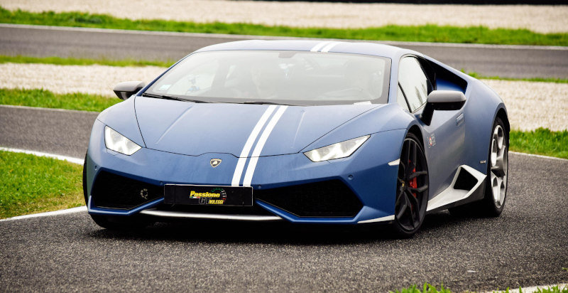Co-Pilot-Erlebnis im Lamborghini Huracán AVIO auf der Rennstrecke