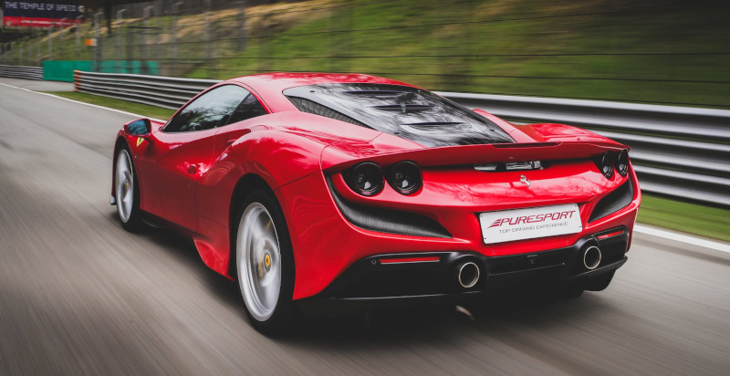 Rennstreckenerlebnis in Imola mit einem Ferrari F8 Tributo