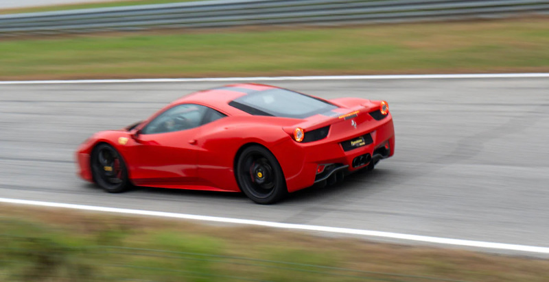 Rennrunden mit Ferrari auf dem Tazio-Nuvolari-Autodrom