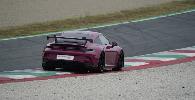 Rennstreckentraining am Steuer des Porsche 992 GT3
