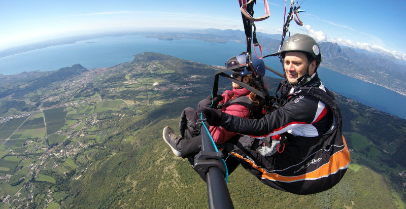 Gardasee Paragleiten Tandemflug Caprino Veronese Aussicht