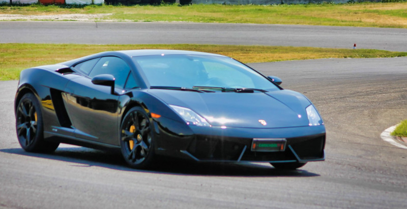 Lamborghini Erlebnis auf der Rennstrecke in Modena