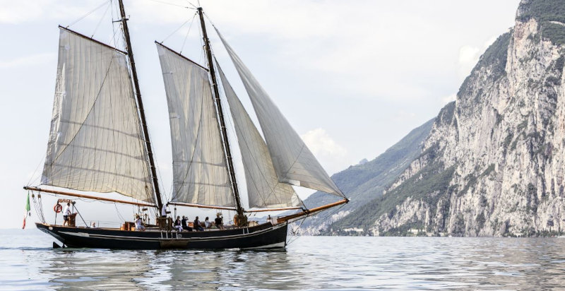 Segelbootverleih am Gardasee exklusiv für Gruppen