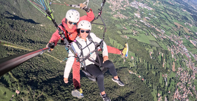 Tandem-Gleitschirmfliegen in Borso del Grappa, Treviso