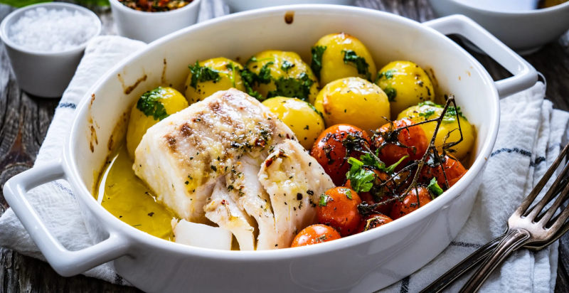 Ein typisch provenzalisches Gericht mit Fisch und frischem Gemüse der Saison