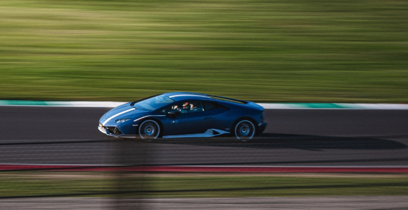 Rennstrecke Castelletto di Branduzzo mit der Lamborghini Huracán Junior Experience