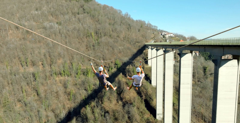 Die Colossus-Brücke in Veglio, Startpunkt für das Adrenalin-Erlebnis.