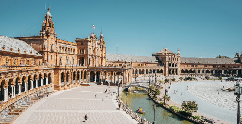 Buchen Sie ein Hotel in Sevilla für 3 Nächte