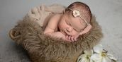 Professionelle Babyfotografie in Hallein mit liebevoller Atmosphäre