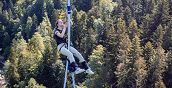 Gluecksgefuehle nach dem Bungee Jumping in Lingenau