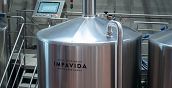 Bierverkostung der handwerklich gebrauten Impavida im Brauerei von Arco