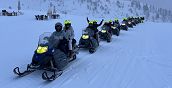 Schneemobil Tour im Val Brembana zwischen Wäldern und Bergen