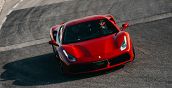 Ein exklusives Rennstrecken-Fahrabenteuer im Ferrari 488 GTB in der Region Lombardei nahe Mailand