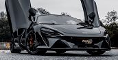 Erlebe das Fahren eines McLaren auf der berühmten Pomposa-Rennstrecke und spüre die Leistung auf der Strecke