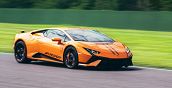 Verschenken Sie das Fahrerlebnis mit dem Lamborghini Huracán Tecnica auf der Rennstrecke von Imola