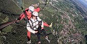 Tandem-Gleitschirmflug in Borso del Grappa, Venetien