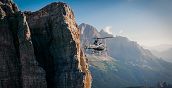 Hubschrauberflug in den Dolomiten